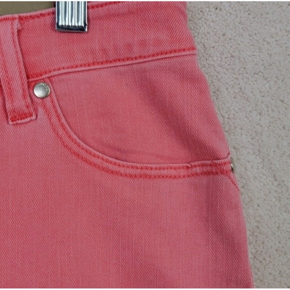 Chico's NEW Women's Size 10 Coral Perfect Girlfriend Slim Capri Fray Hem Jeans - Picture 7 of 15